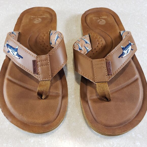High Tide Men’s Brown Leather Flip Flops Size 8 Shark Print Thong Sandals - Picture 2 of 6